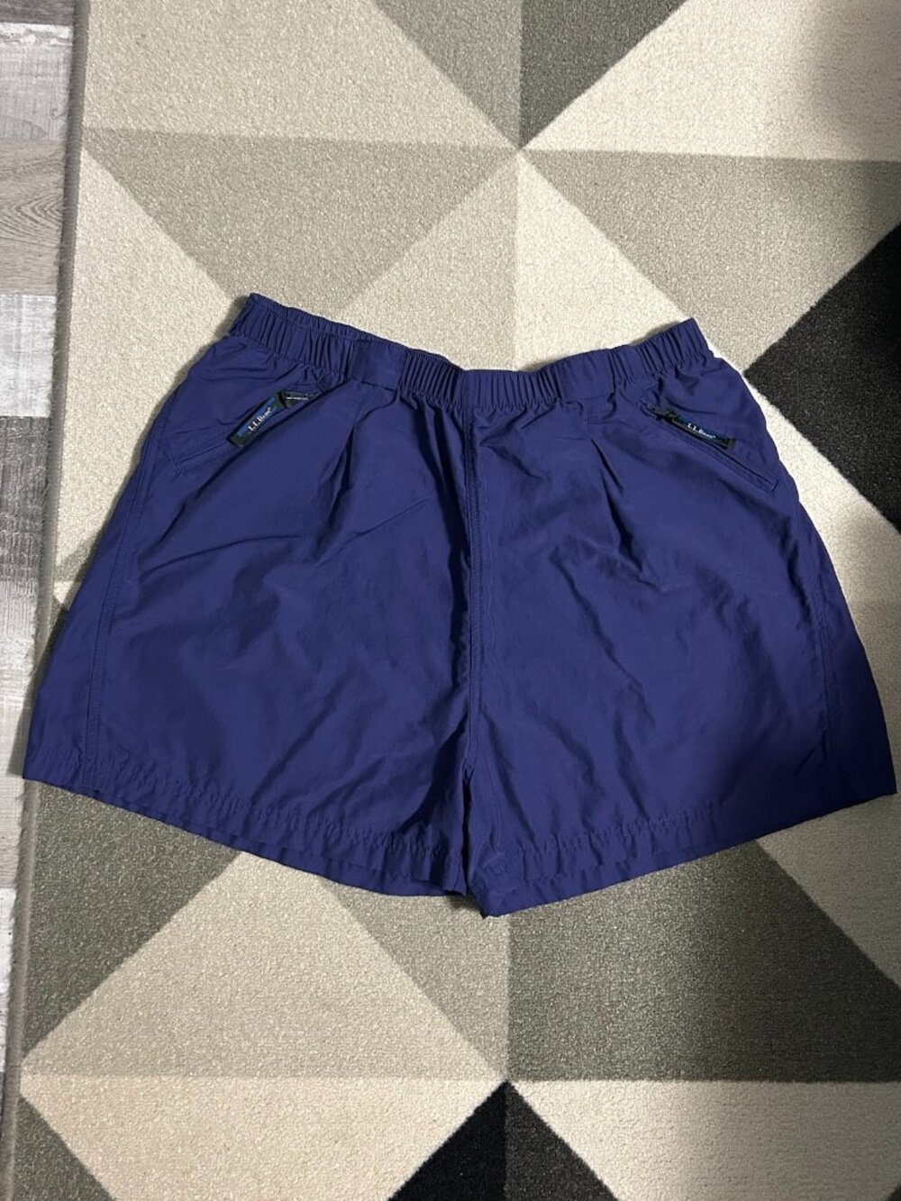 L.L. Bean Purple Zippered Pockets Elastic Waist Athletic Shorts Women's XL